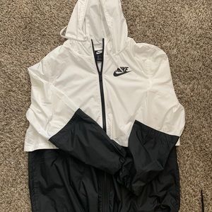 Nike windbreaker